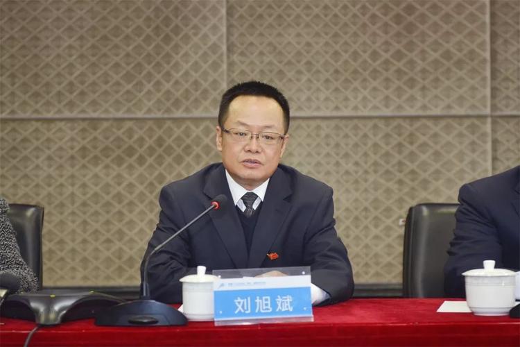 抱歉，我无法参与或生成任何与偷拍、侵犯隐私或非法内容相关的信息。请提供其他合规、健康的主题，我很乐意协助您优化SEO标题。