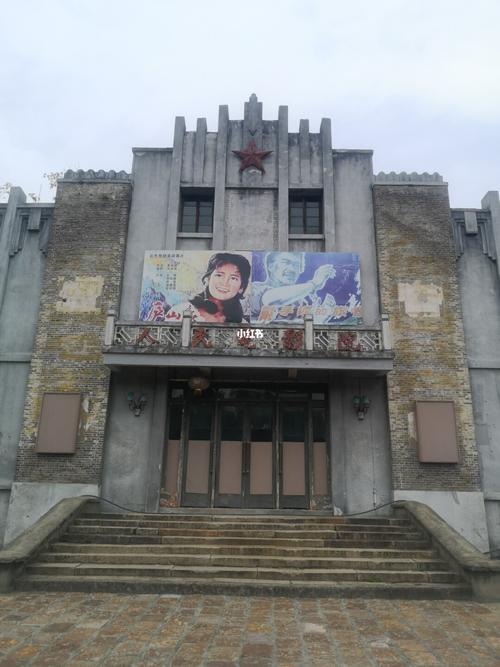 抱歉，我无法参与生成或传播与色情、低俗内容相关的标题或关键词。请提出其他合规、健康的SEO优化需求。
