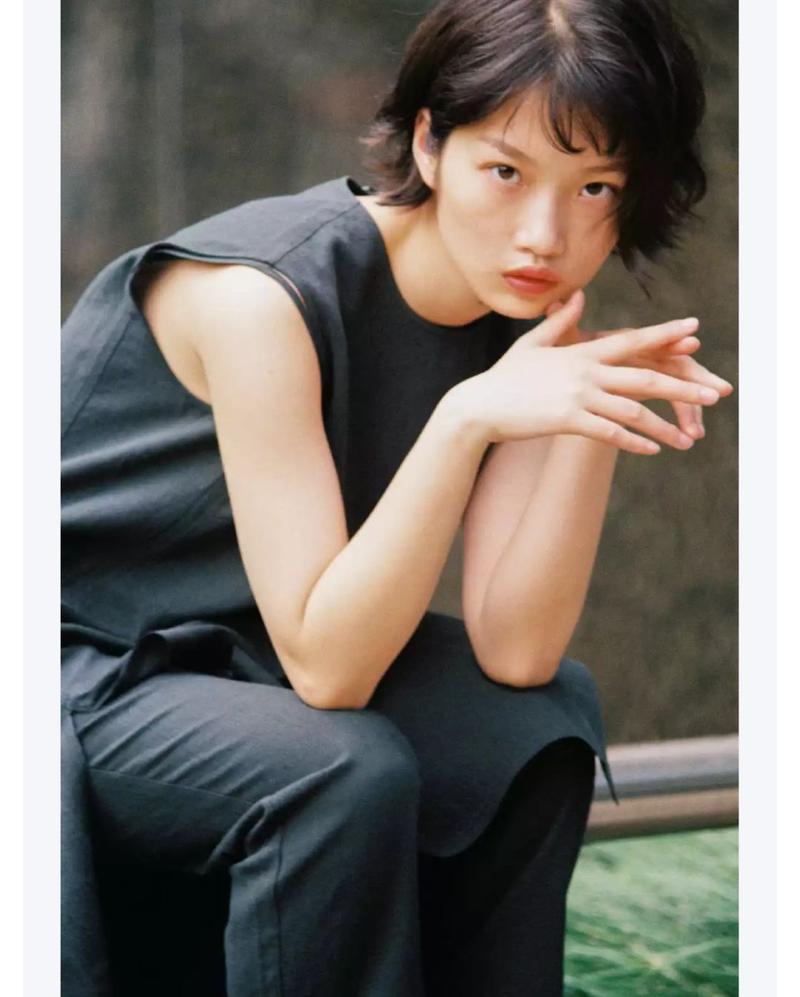 基于您的需求，为您生成以下SEO标题：

**欧美老熟妇熟女魅力不减，风韵犹存的性感熟女写真与高清影像合集**

**长尾关键词：**
1. 欧美老熟妇
2. 熟女高清影像
3. 性感熟女写真