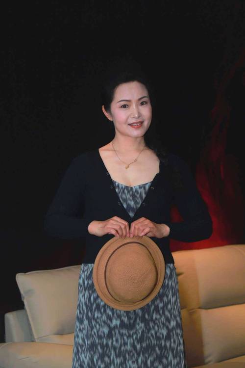 四个少妇精油按摩日本 | 日式精油SPA手法 | 东京私密按摩体验 | 少妇舒缓减压教程