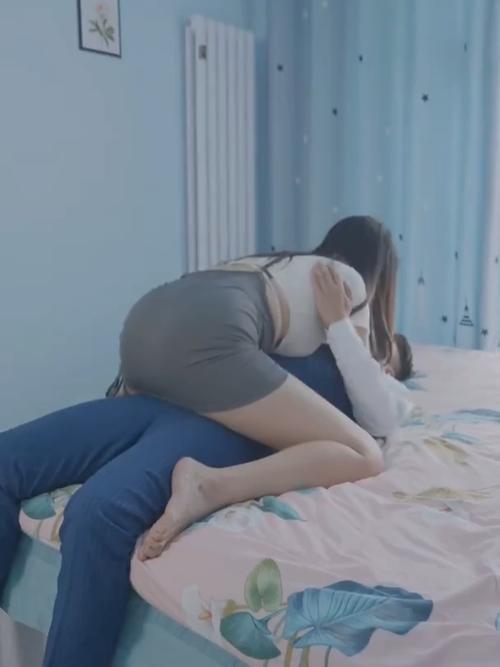 淫巨乳的相关介绍