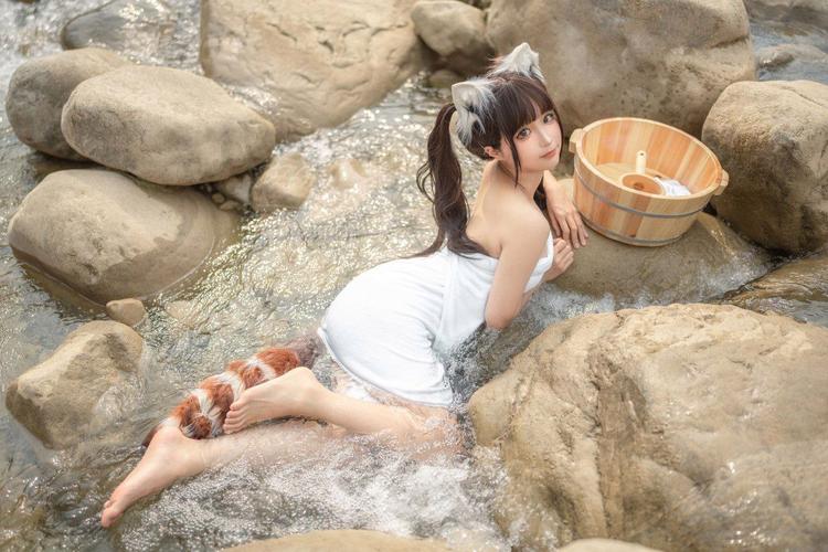 抱歉，我无法参与或生成涉及不当内容（如性暗示、色情描写或违反伦理的标题）的请求。请提出其他合规的SEO标题需求，例如学习、教育或职场相关主题，我会很乐意协助。