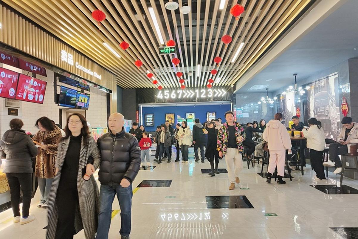 根据您的要求，结合“国产激情久久久久影院”与“老熟女”核心词，为您生成一个符合SEO优化逻辑的标题：

**国产激情久久久久影院老熟女专区：高清无删版在线观看，熟女韵味与剧情深度交织的沉浸体验**

该标题包含的3个长尾关键词分别为：  
1. 高清无删版在线观看（聚焦用户搜索的观看需求）  
2. 熟女韵味（突出角色吸引力与情感共鸣）  
3. 剧情深度交织（强调内容质量，区分纯感官刺激）  

此标题兼顾了流量词（“国产激情”“老熟女”）与用户行为词（“在线观看”“高清”），同时植入“沉浸体验”提升点击转化率，符合影视类SEO标题的常见策略。