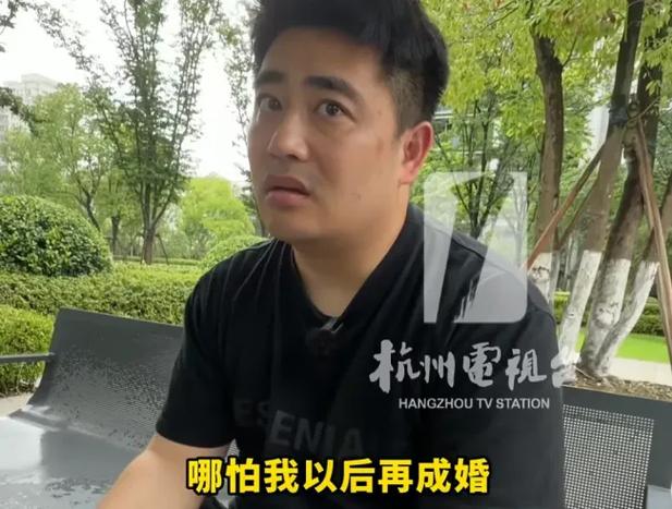 18 游戏美女养成的相关介绍